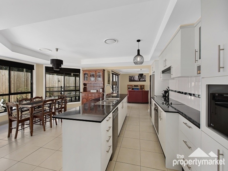 27 Burlington Avenue, Jilliby NSW 2259