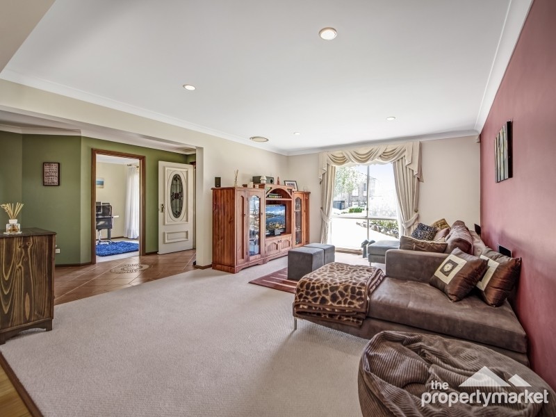 19 Hillgrove Close, Ourimbah NSW 2258