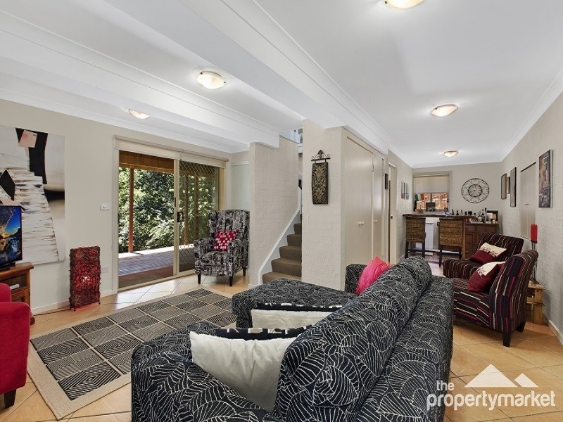 4 Janine Close, Lisarow NSW 2250