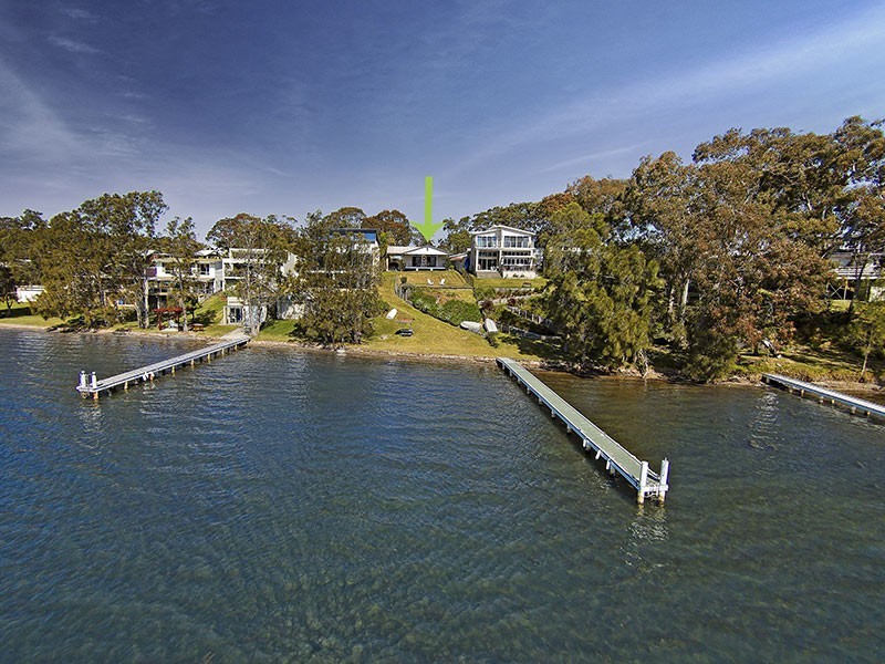 6 Bambury Avenue, Summerland Point NSW 2259