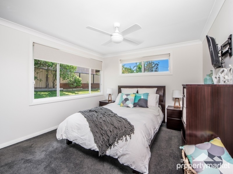 30 Valley View Road, Bateau Bay NSW 2261