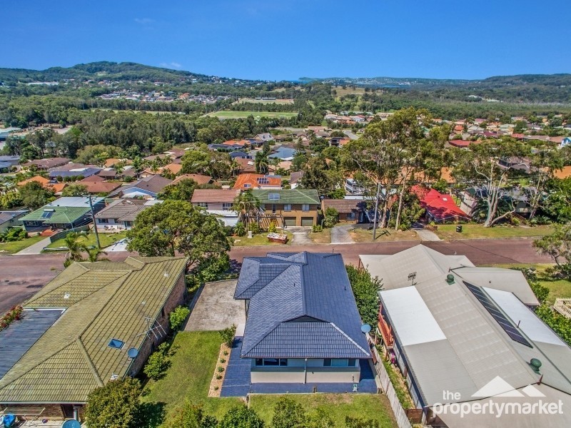 30 Valley View Road, Bateau Bay NSW 2261