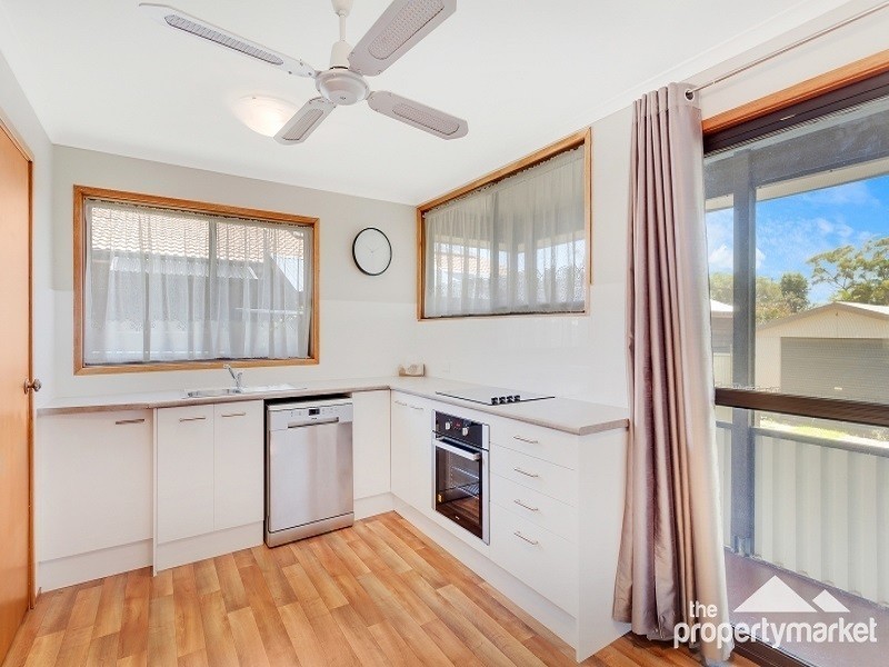 26 Warrina Avenue, Summerland Point NSW 2259
