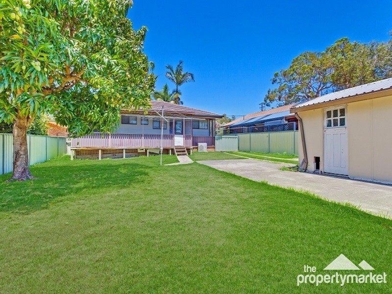 26 Warrina Avenue, Summerland Point NSW 2259