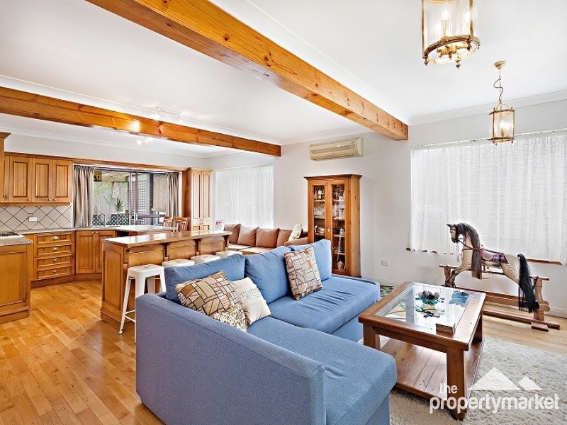 4 Indra Avenue, Summerland Point NSW 2259