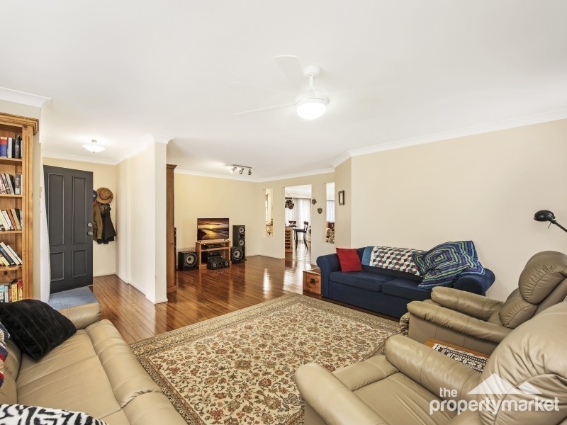 17 Birrabang Avenue, Summerland Point NSW 2259