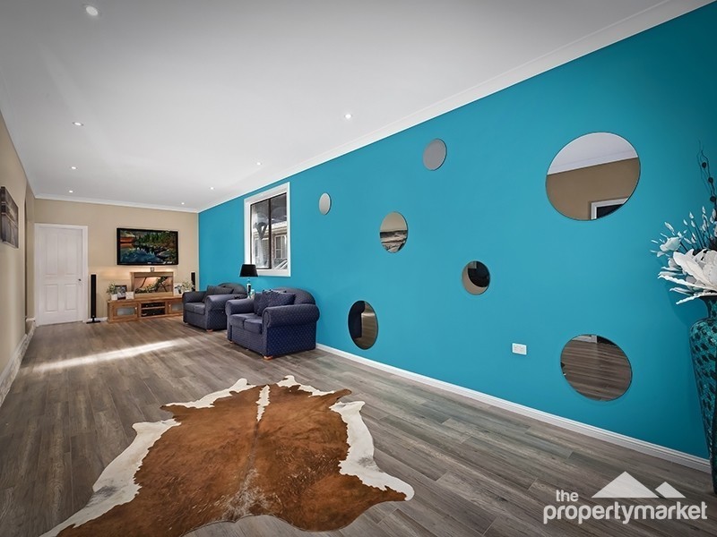 18 Elizabeth Bay Drive, Lake Munmorah NSW 2259