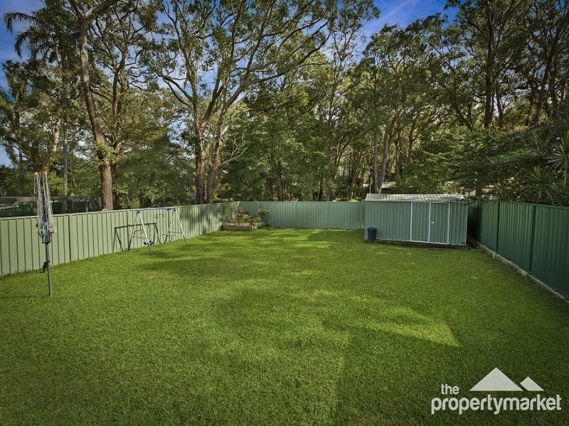 18 Elizabeth Bay Drive, Lake Munmorah NSW 2259