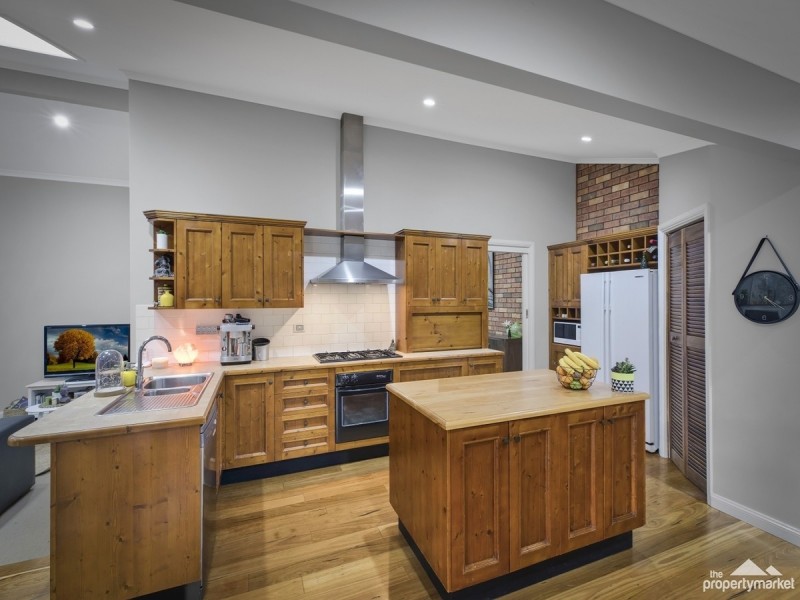 14 Simmons Close, Wyee Point NSW 2259
