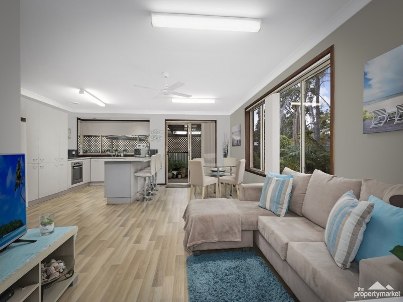 22 Lucas Cr, Berkeley Vale NSW 2261