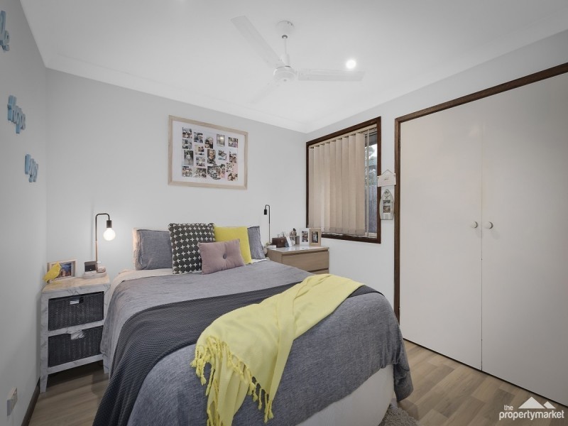 22 Lucas Cr, Berkeley Vale NSW 2261