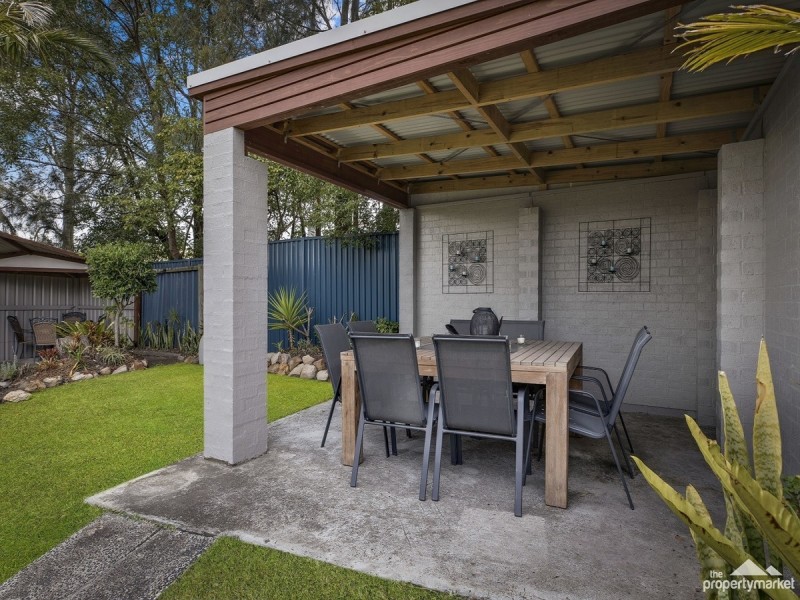 22 Lucas Cr, Berkeley Vale NSW 2261