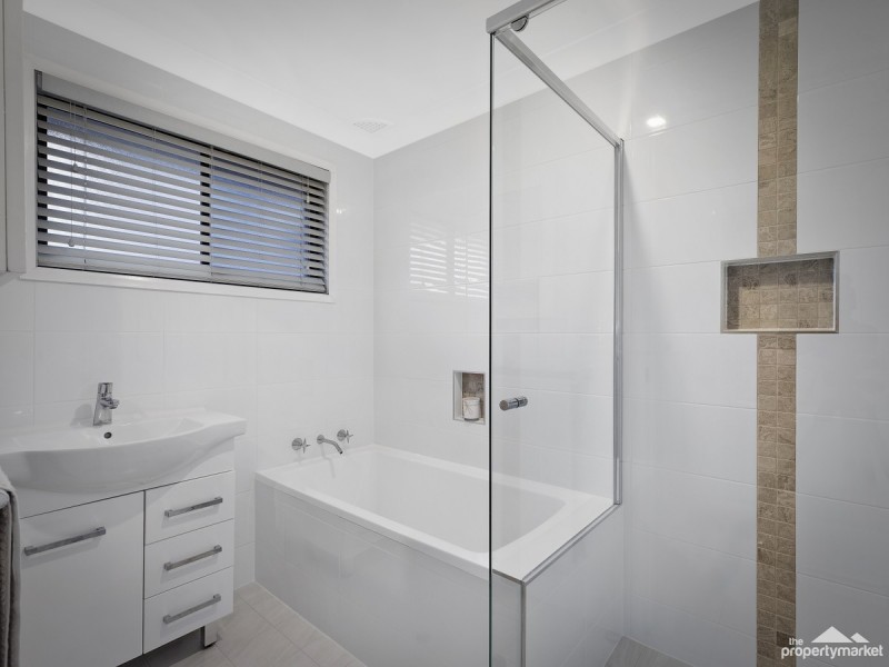 52 Kawana Avenue, Blue Haven NSW 2262