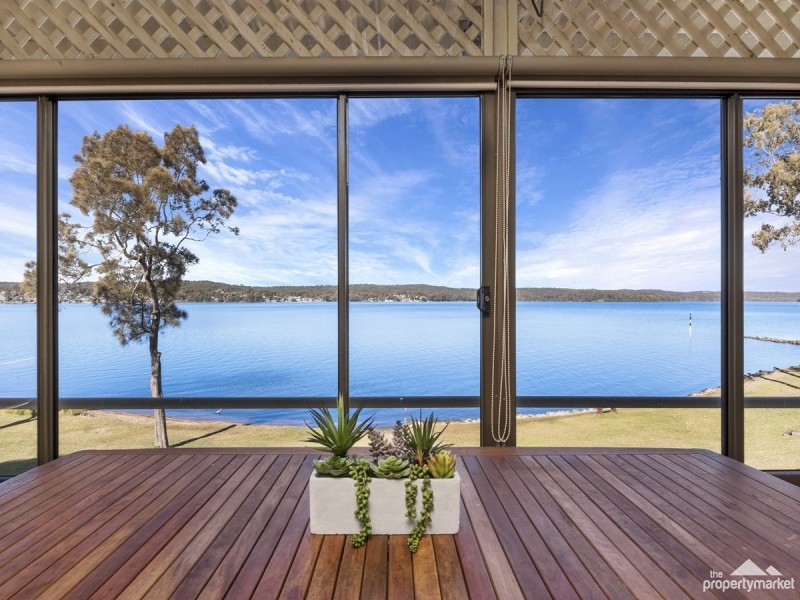 12 Noamunga Crescent, Gwandalan NSW 2259