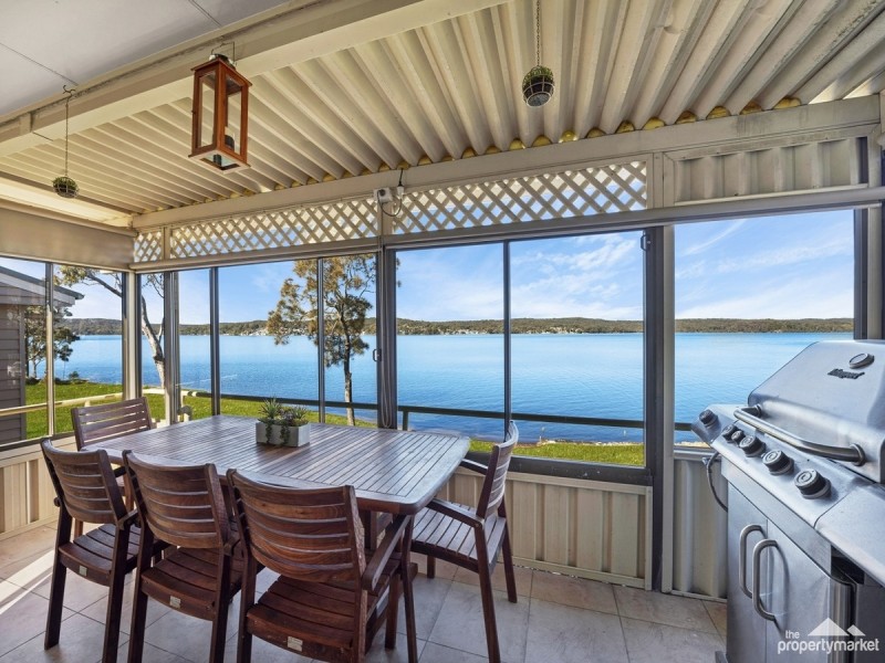 12 Noamunga Crescent, Gwandalan NSW 2259