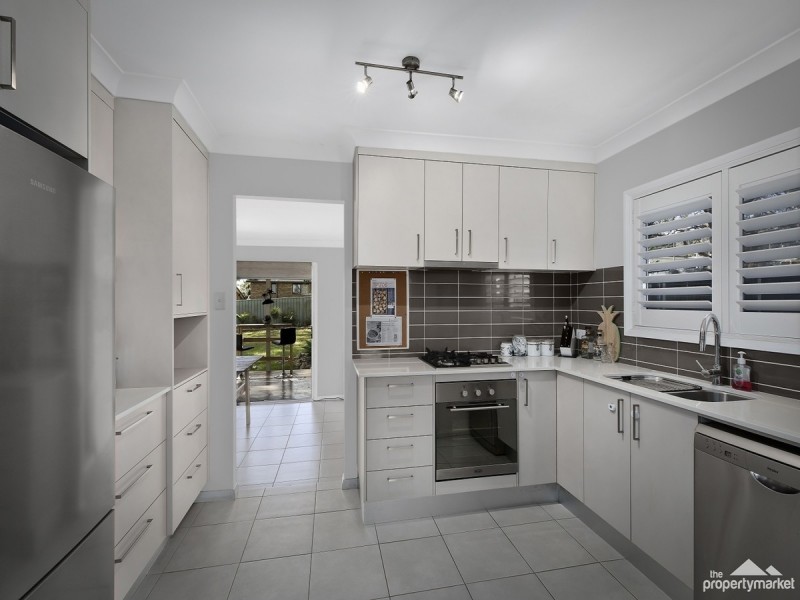 71 Albatross Road, Berkeley Vale NSW 2261