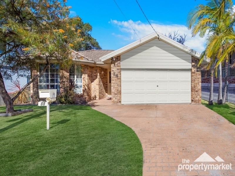 88 Cams Boulevard, Summerland Point NSW 2259