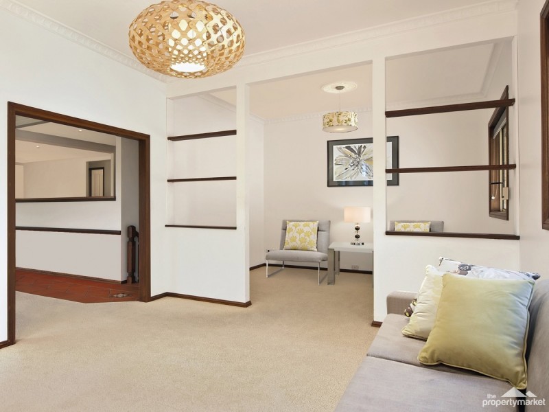 8 Peter Avenue, Forresters Beach NSW 2260