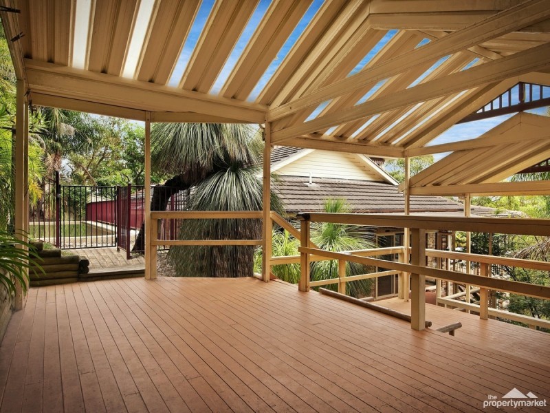 8 Peter Avenue, Forresters Beach NSW 2260