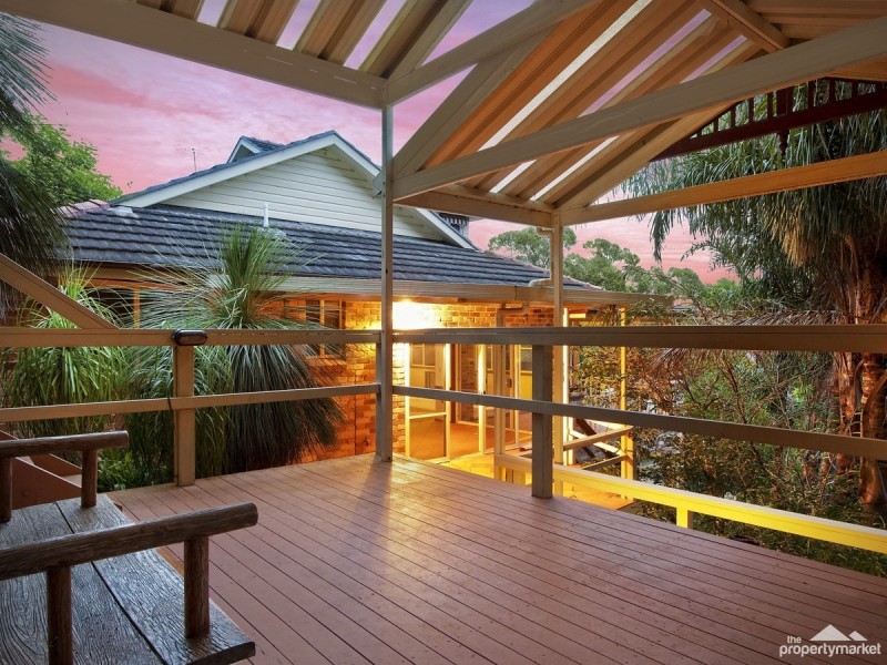 8 Peter Avenue, Forresters Beach NSW 2260