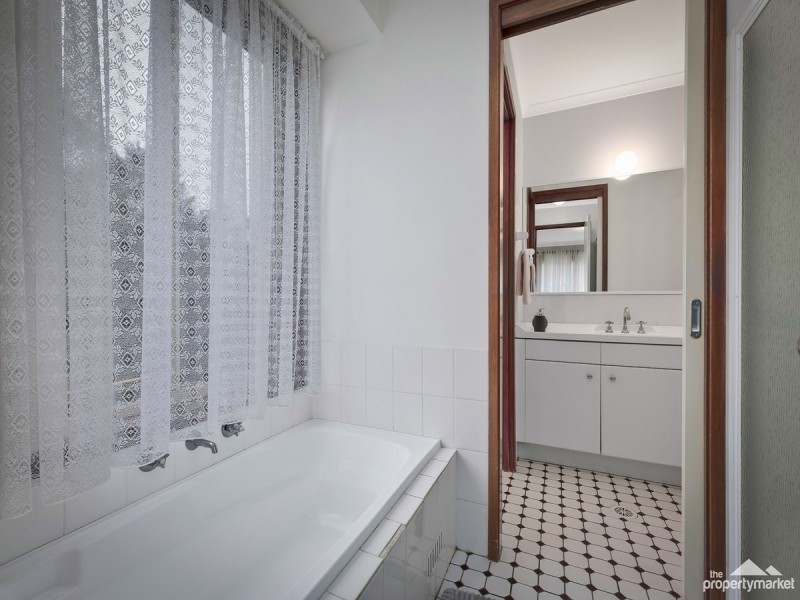 66 Elizabeth Bay Drive, Lake Munmorah NSW 2259