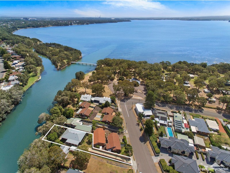 9 Lake Street, Budgewoi NSW 2262