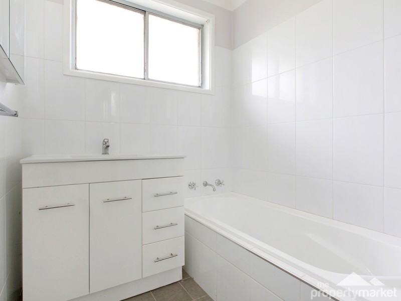 57 Warrina Avenue, Summerland Point NSW 2259