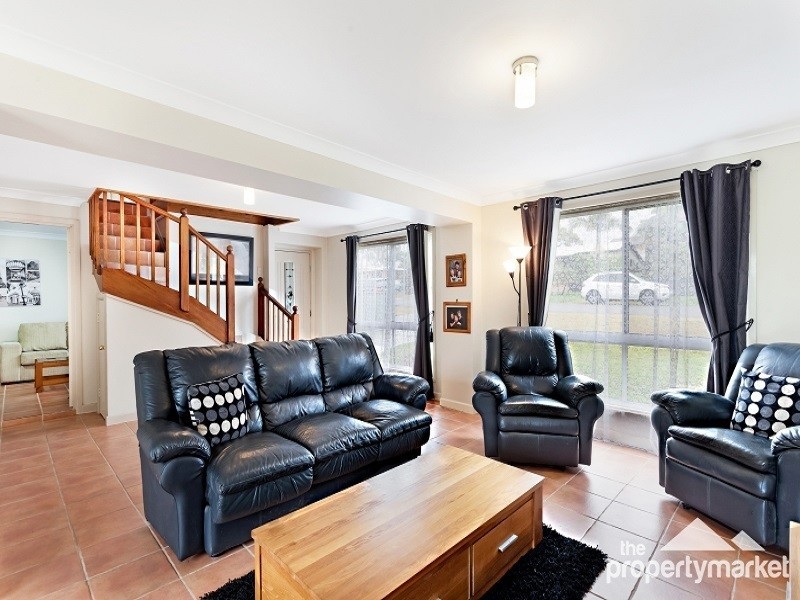 9 Collendina Road, Gwandalan NSW 2259