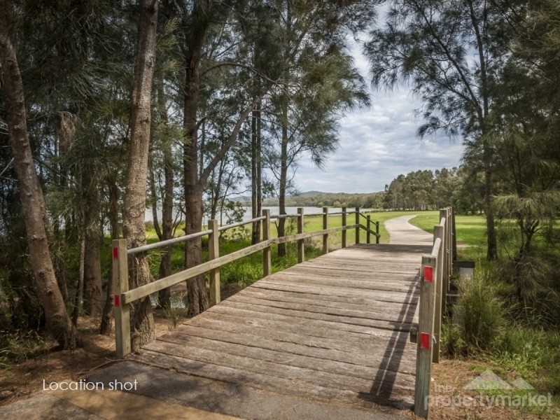 9 Platypus Road, Berkeley Vale NSW 2261