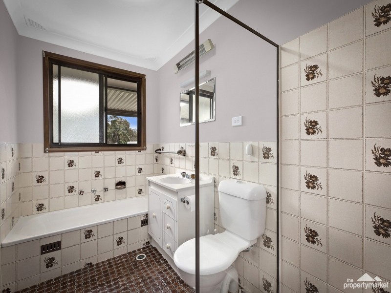 9 Yeramba Road, Summerland Point NSW 2259