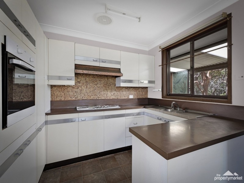 9 Yeramba Road, Summerland Point NSW 2259