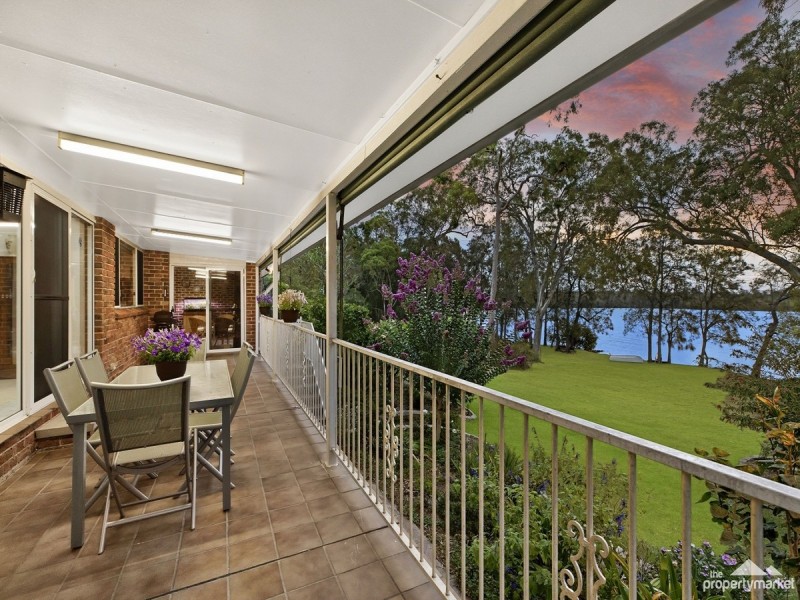 3 Eliot Street, Mannering Park NSW 2259