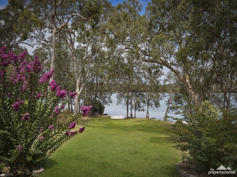 3 Eliot Street, Mannering Park NSW 2259