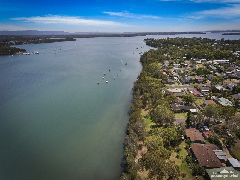 3 Eliot Street, Mannering Park NSW 2259