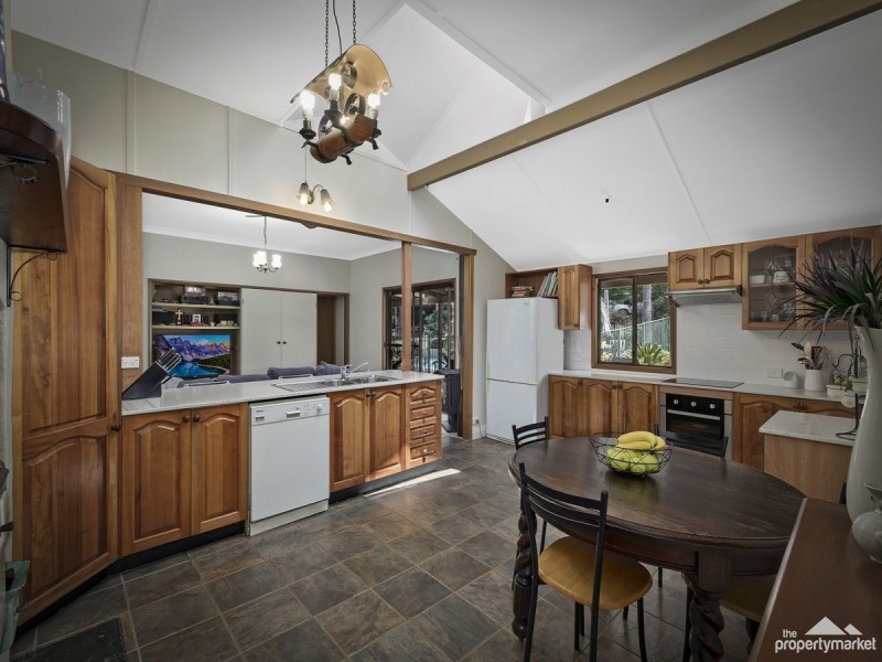 319 Tumbi Road, Wamberal NSW 2260