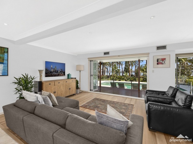 175 Cams Boulevard, Summerland Point NSW 2259