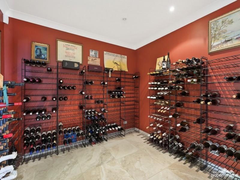 175 Cams Boulevard, Summerland Point NSW 2259