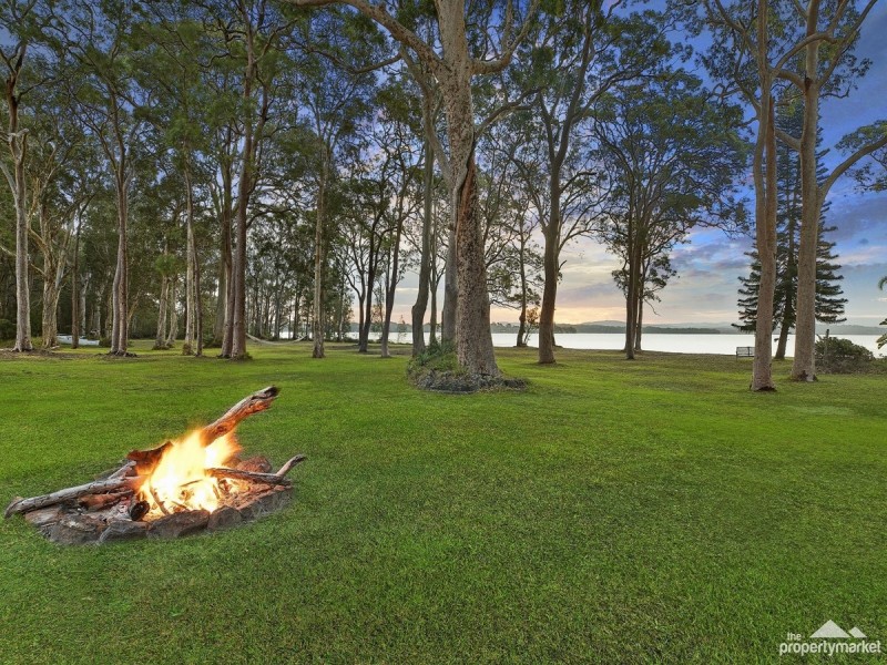175 Cams Boulevard, Summerland Point NSW 2259