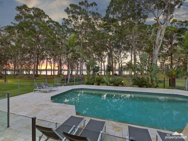 175 Cams Boulevard, Summerland Point NSW 2259