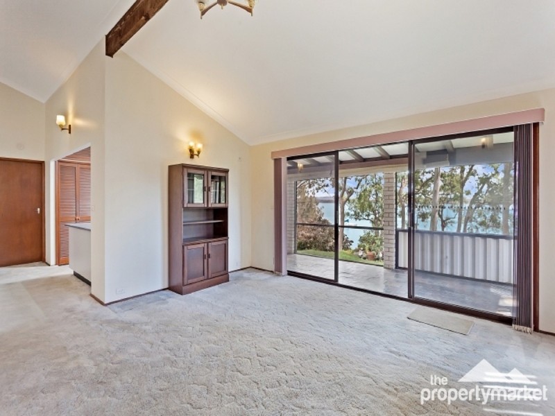 123 Kullaroo Road, Summerland Point NSW 2259