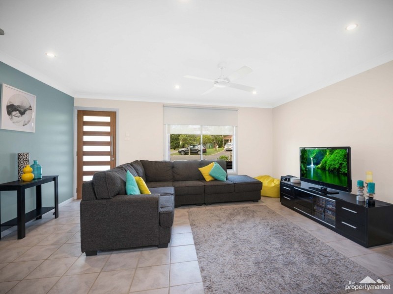 15 Kingsford Smith Drive, Berkeley Vale NSW 2261