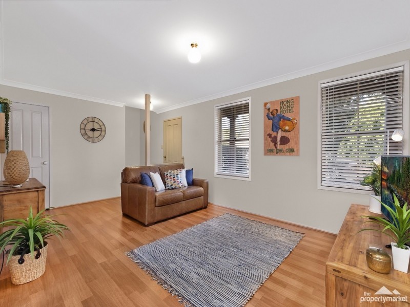 1/2 Hawthorn Place, Mardi NSW 2259
