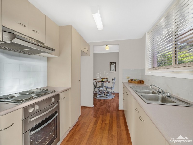 1/2 Hawthorn Place, Mardi NSW 2259