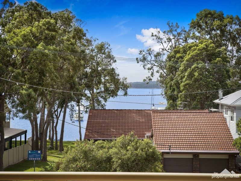 60 Kullaroo Road, Summerland Point NSW 2259