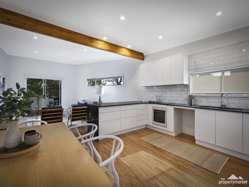 17 Summerland Road, Summerland Point NSW 2259