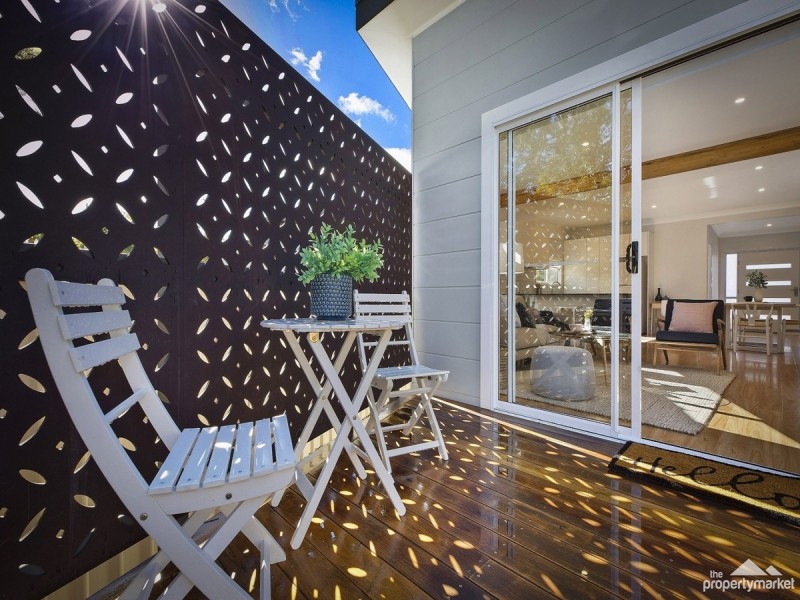 17 Summerland Road, Summerland Point NSW 2259
