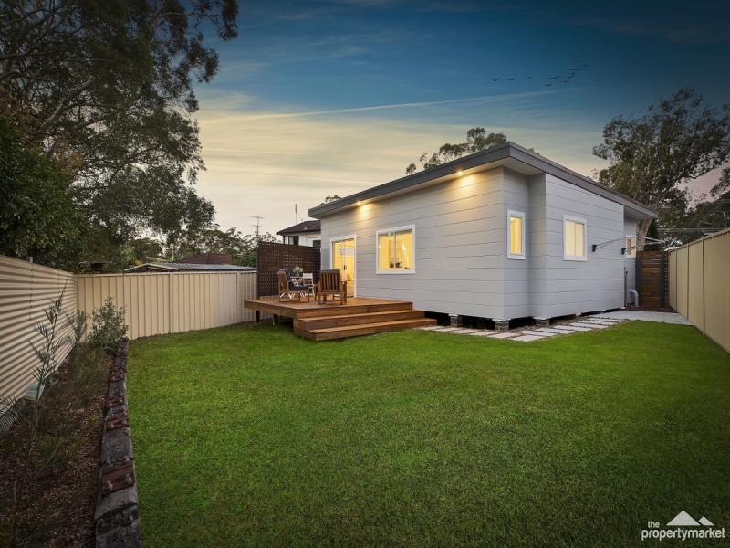 17 Summerland Road, Summerland Point NSW 2259