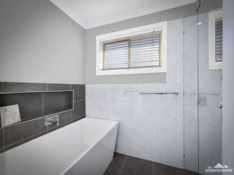 70 Yeramba Road, Summerland Point NSW 2259