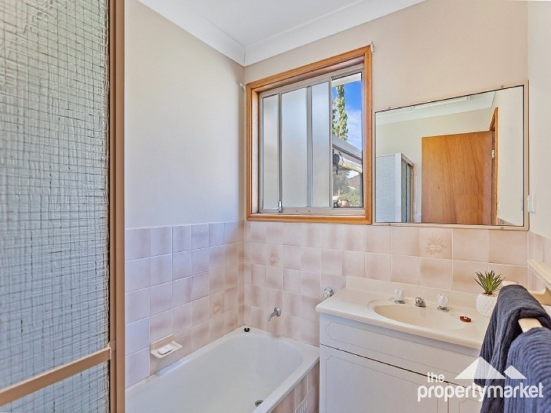 148 Cams Boulevard, Summerland Point NSW 2259