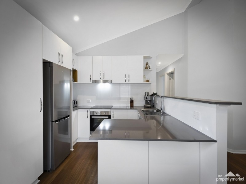 9 Kapala Avenue, Summerland Point NSW 2259